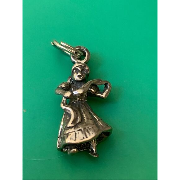 Partridge in a Pear Tree Lady Dancing #song #Christmas - Picture 1 of 4